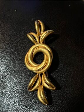 Gold-Tone Swirl Leaf Brooch - Women's Jewelry